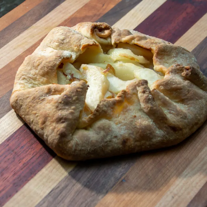 Baked pear gallete
