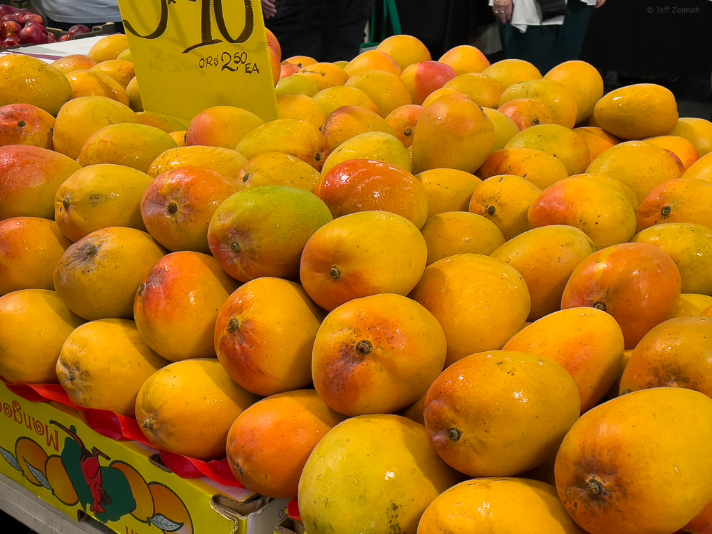 Mangos at Rocklea Market