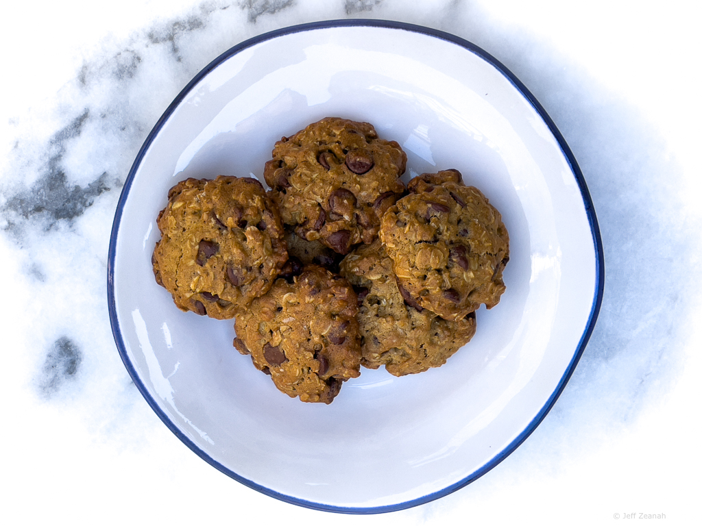 Healthier Oatmeal Chocolate Chip Cookies